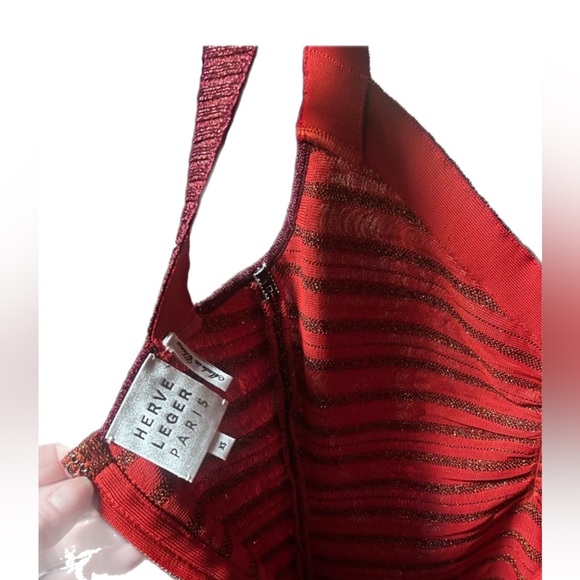 HERVE LEGER GLITZ QUALITY SLEEVELESS TOP ZIP CLOSURE IN BACK XS FITS TRUE TO SIZ - Picture 3 of 6